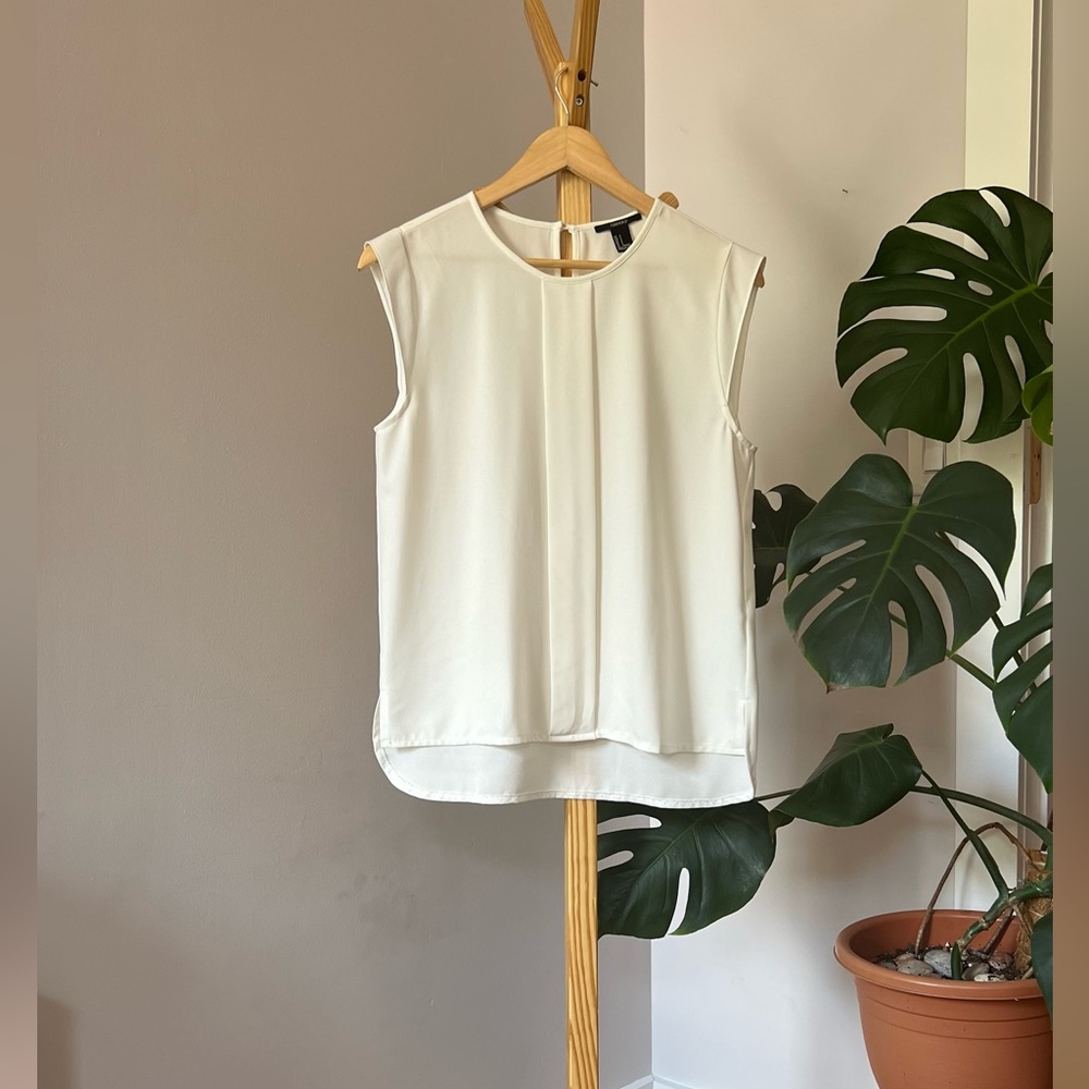 White Pleat Front Top